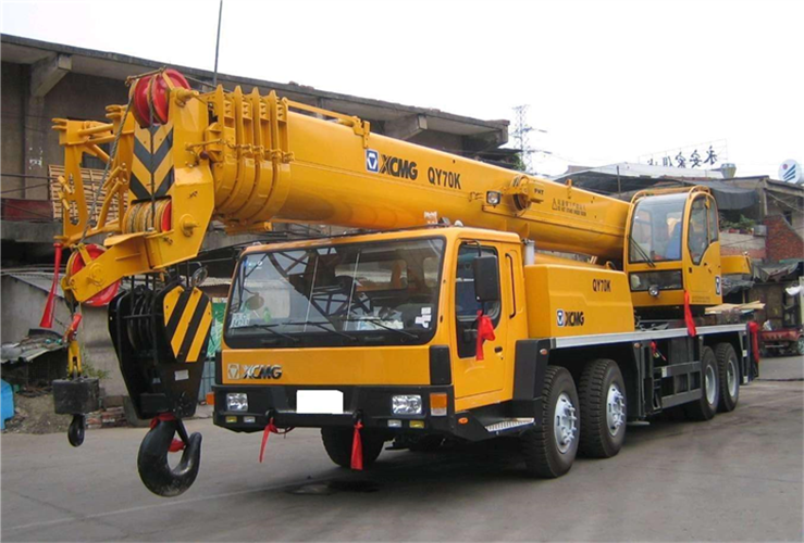 定安县吊车出租选择重点