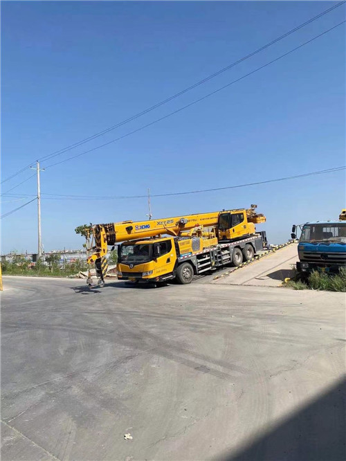 定安县吊车作业时，可能会产生哪些额外收费项目？